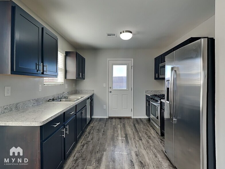 Building Photo - 12121 Jude Way