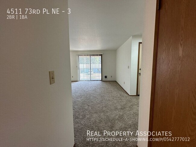 Building Photo - 4511 73rd Pl NE