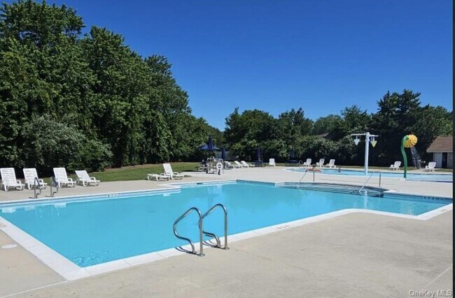 Building Photo - 23 Sierra Ct