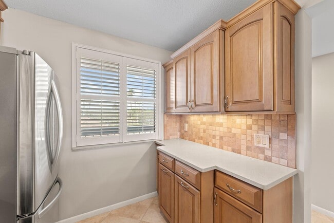 Building Photo - 601 S Seas Dr