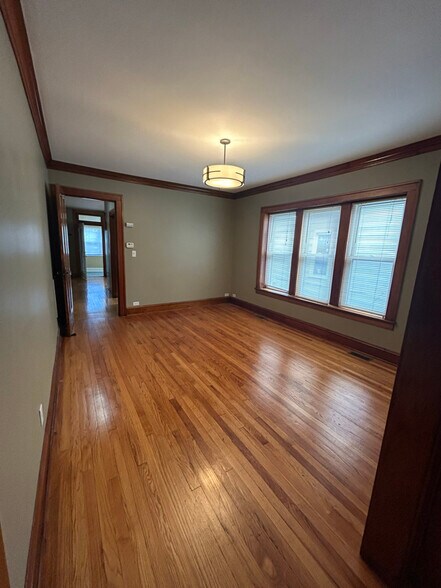 Building Photo - 3227 N Albany Ave