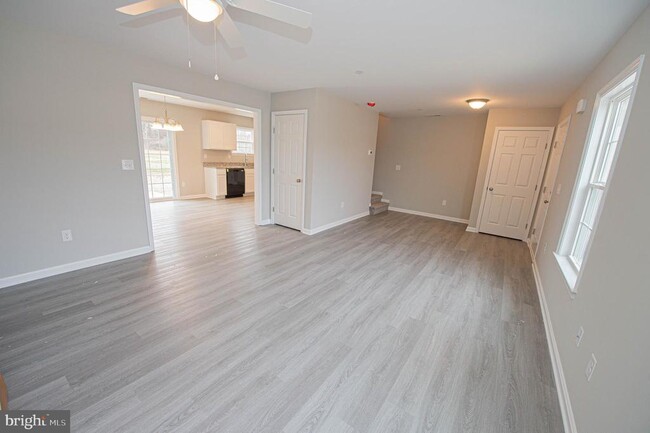 Building Photo - 243 Morgans Ct