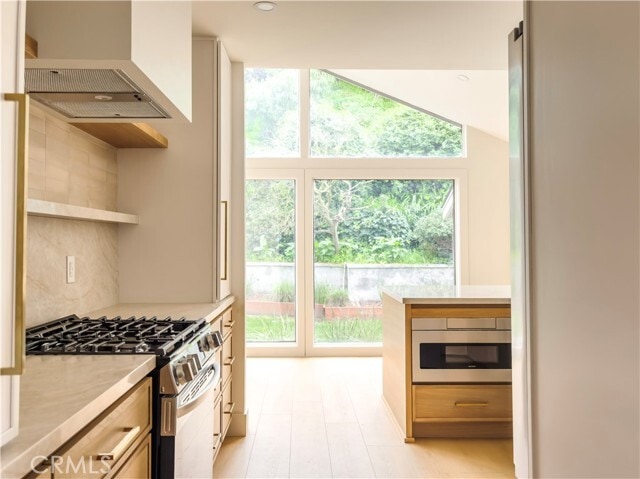 Building Photo - 5506 Cll De Ricardo