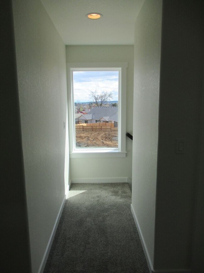 Building Photo - Three Bedroom Duplex Built in 2021