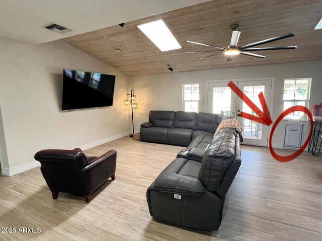 Building Photo - 219 W Harmont Dr