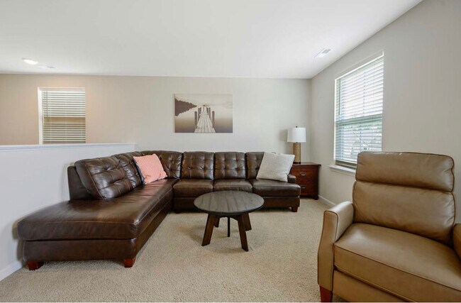 Building Photo - 155 Rossell Park Cir