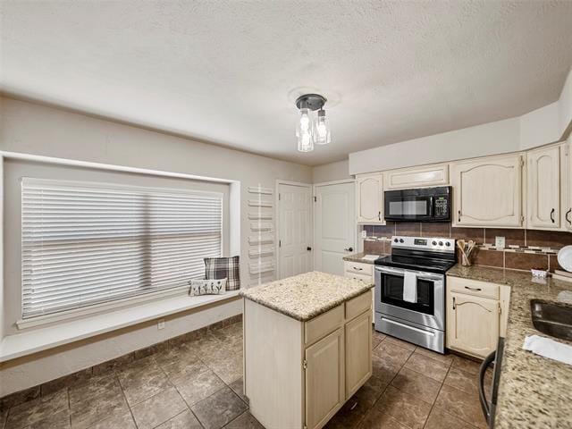 Building Photo - 1320 Clearview Dr