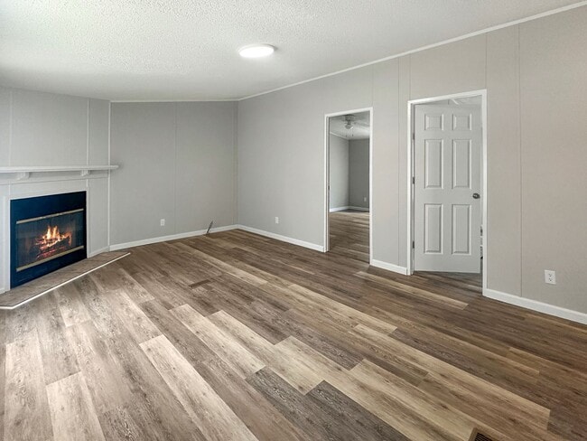 Building Photo - REMODELED 3BD 2BA HOME FOR RENT!