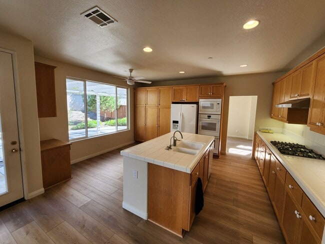 Building Photo - 4S Ranch | Beautiful Large Home | 4 Bedroo...