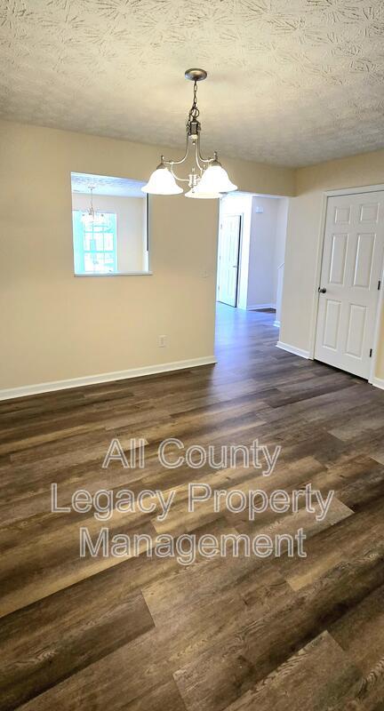 Building Photo - 2478 Piering Dr