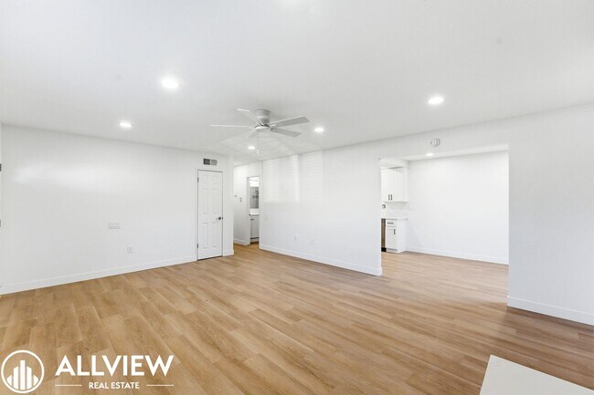 Building Photo - 16781 Bardon Ln