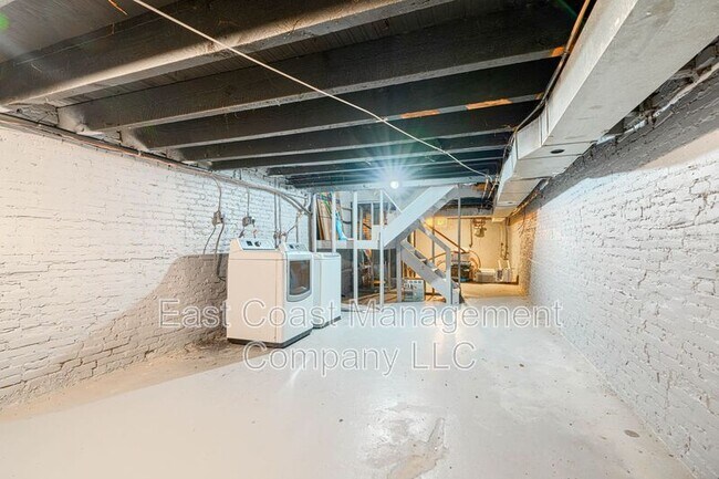 Building Photo - 2308 Jefferson St