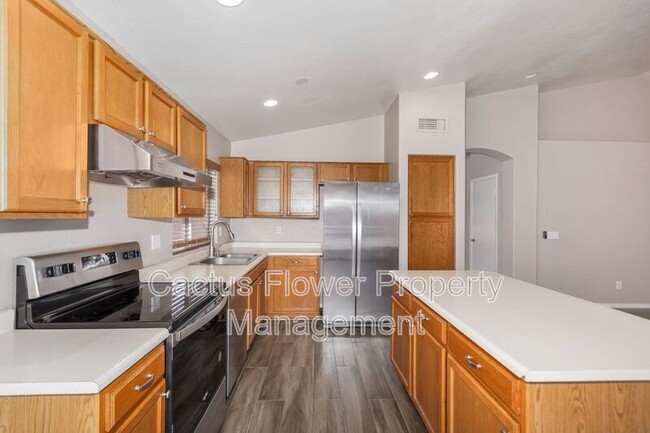 Building Photo - 308 W Liberty Ln