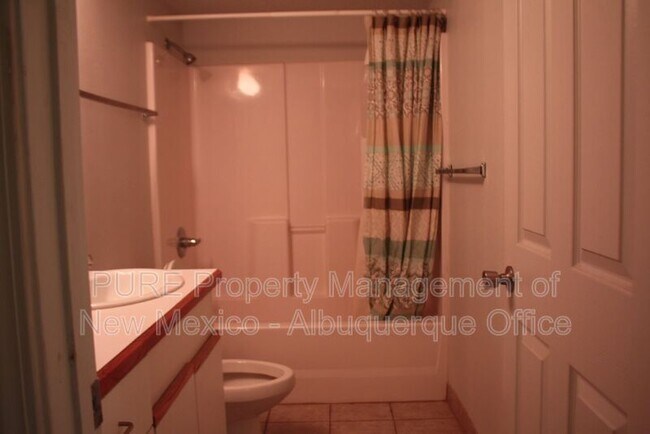 Building Photo - 408 E Comanche St