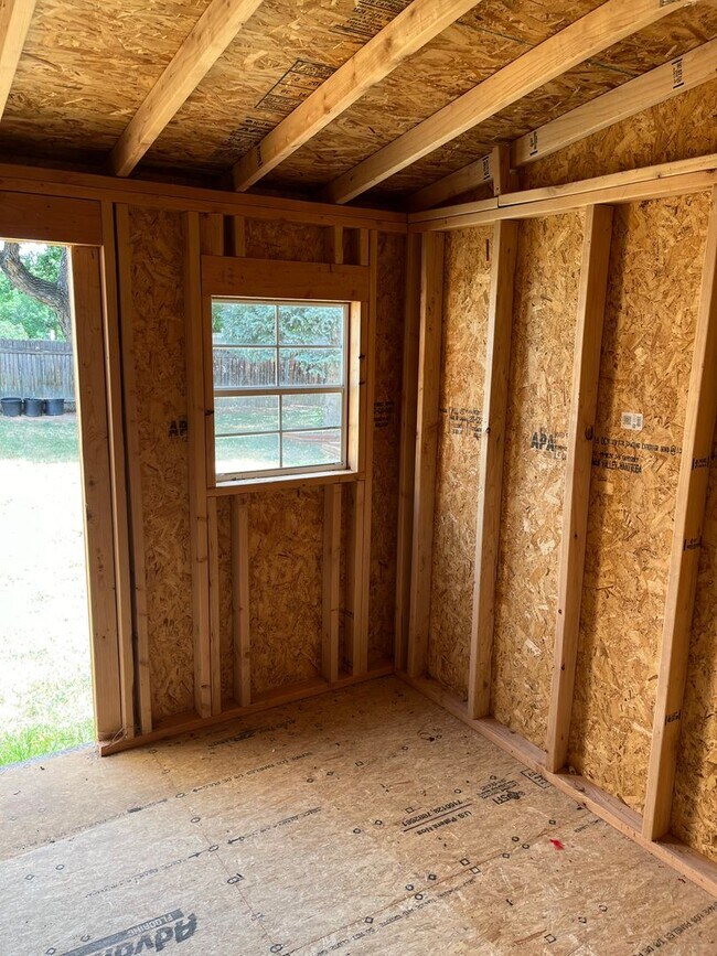 Building Photo - 3 Bed 2.5 Bath Single-Family Home on Cul-De-Sac w/ Large Fenced Backyard, Garage