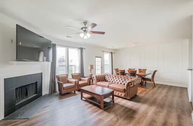 Building Photo - 18607 Shavano Ct