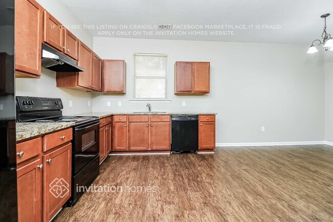 Building Photo - 702 Rock Hill Pkwy