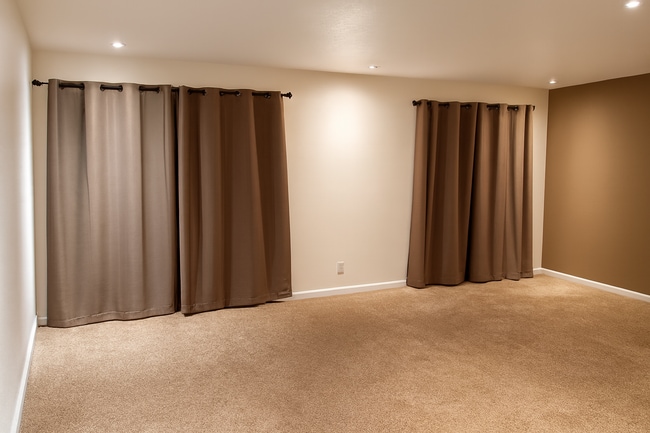 Building Photo - 403 Piccadilly Pl