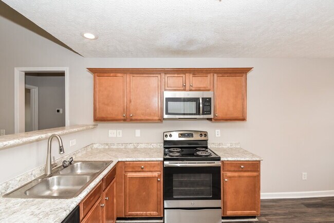 Building Photo - 1045 Tammy Sue Ln