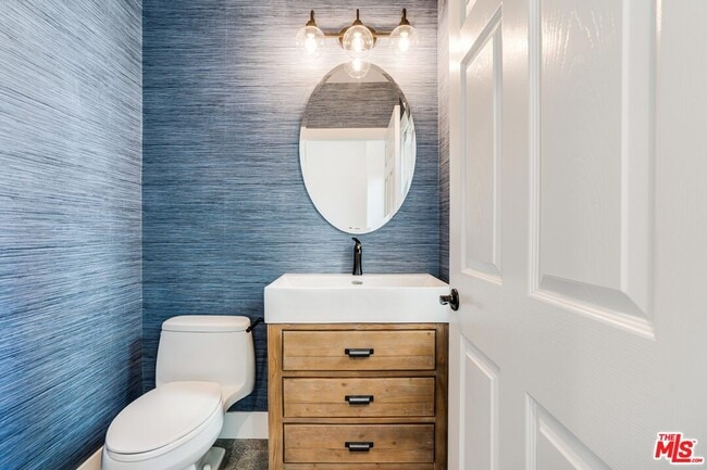 Building Photo - 5744 S Celedon Creek