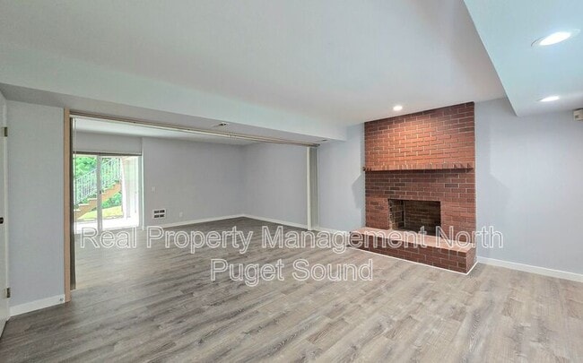 Building Photo - 19711 41st Ave NE