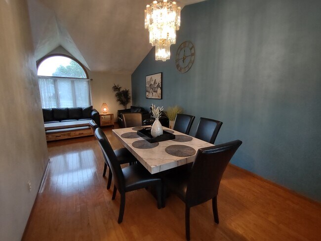 Building Photo - 4465 Masters Ct