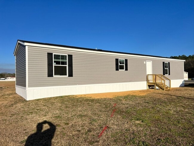 Building Photo - 16800 Jessica Rd