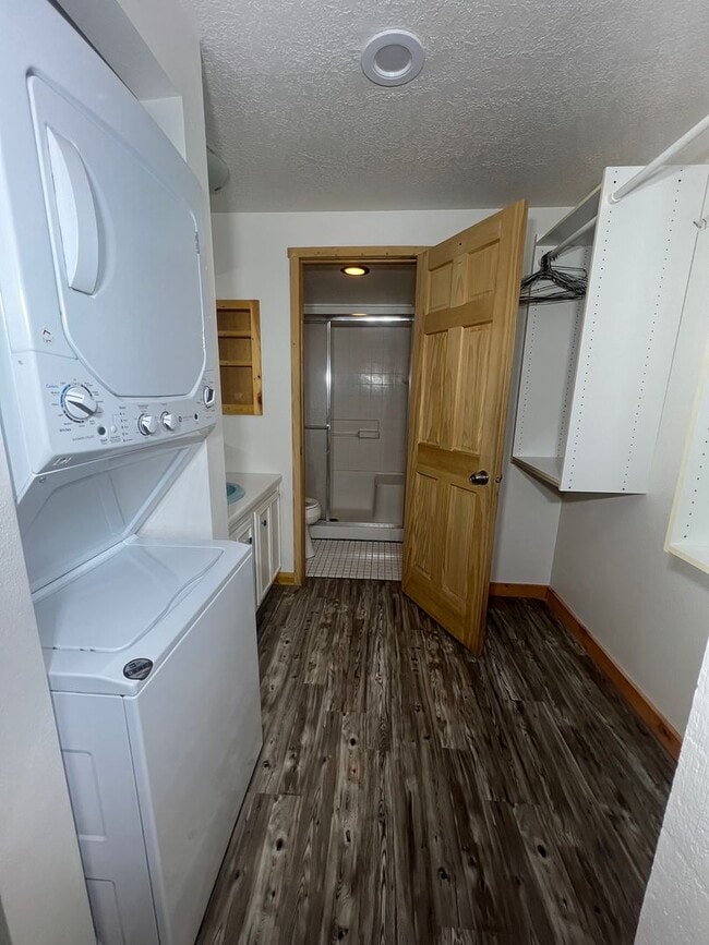 Building Photo - Meadow Studio Condo