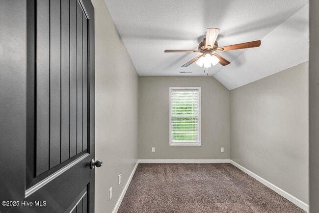 Building Photo - 102 Gabriels Wy