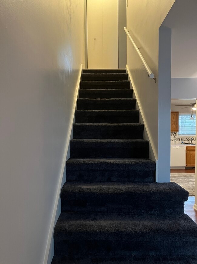 Building Photo - 109 Hopewell Dr