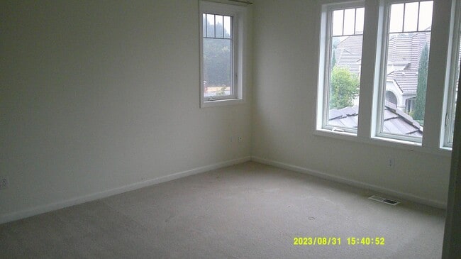 Building Photo - 4967 NW Lavender Cir