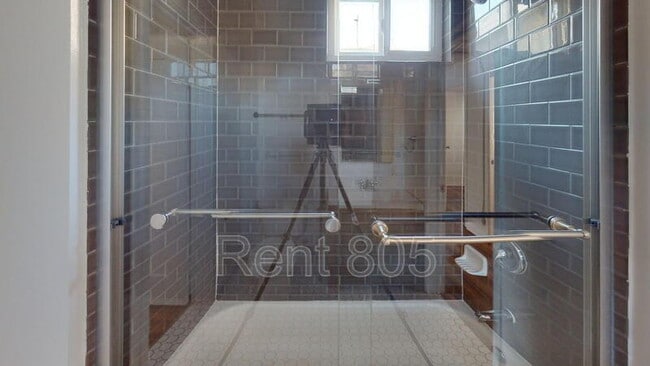 Building Photo - 45 Barry Dr