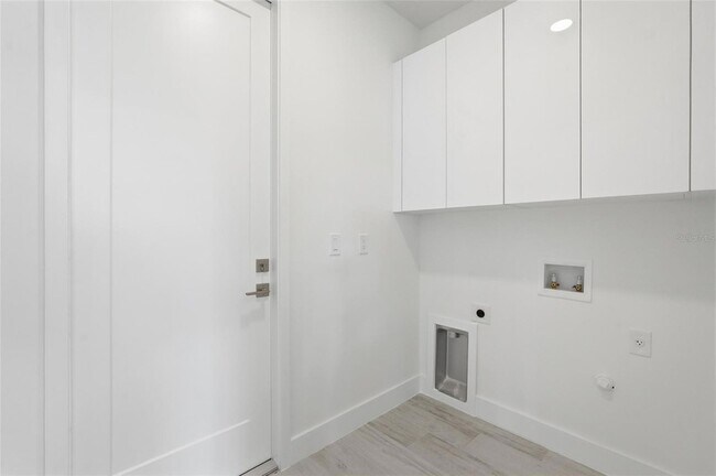Building Photo - 14041 Newson Ln