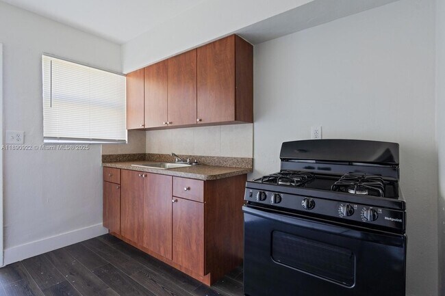 Building Photo - 26545 SW 137th Ave