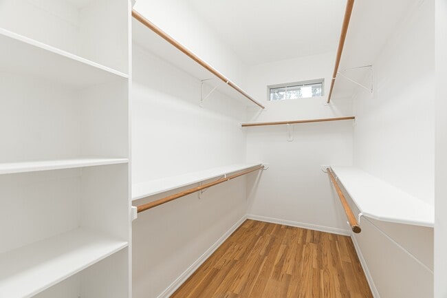 Building Photo - 22 Westwinds Cir