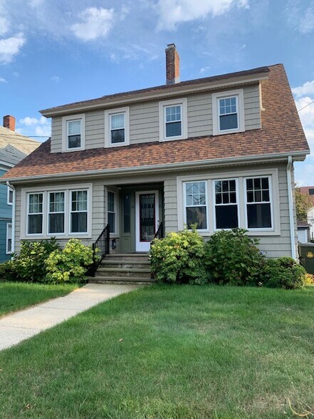 Building Photo - 24 Bellevue Place