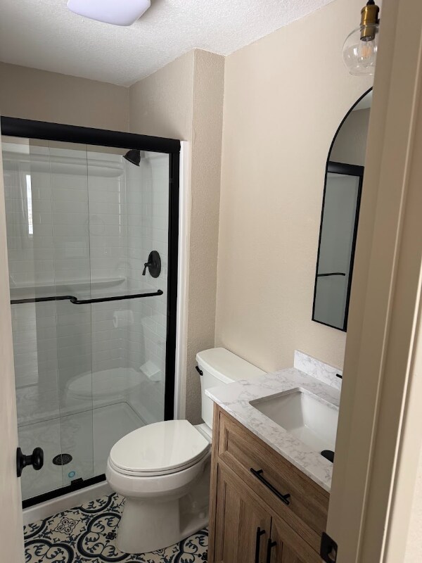 Building Photo - 5520 Valleyview Ln