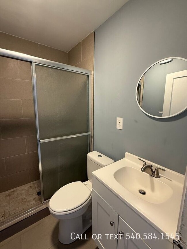 Building Photo - 1610 Hampton Ave SW