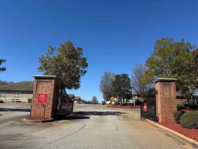 Building Photo - 200 S Houston Springs Blvd