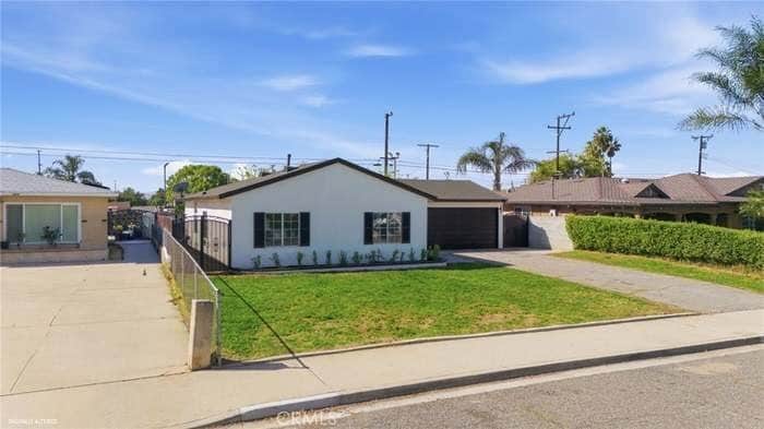 Building Photo - 876 Telamon Ln