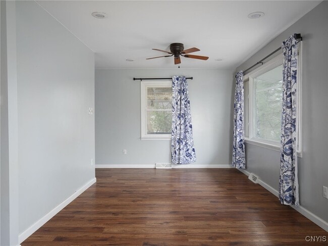 Building Photo - 20201 Overlook Dr