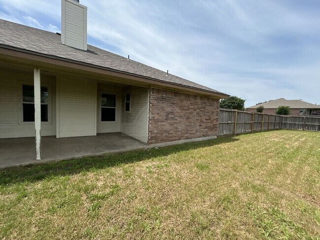 Building Photo - 5001 Morning Star Ln