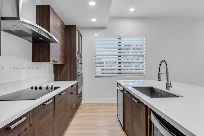 Building Photo - 16175 SW 136th Terrace