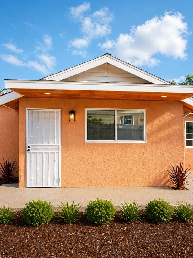 Building Photo - 1060 McFarland Ave