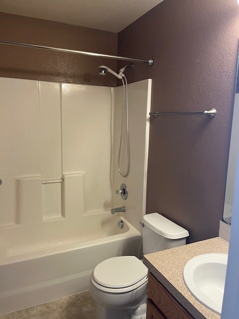 2nd FLOOR BATH - 95 Pike Lane