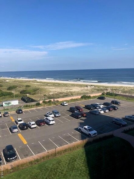 Building Photo - 2 Richmond Rd