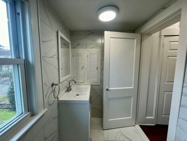 Building Photo - 14 Berrian Pl