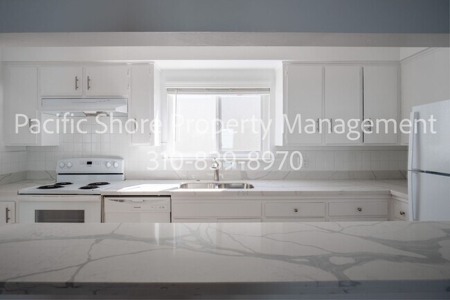 Building Photo - 24 27th Pl