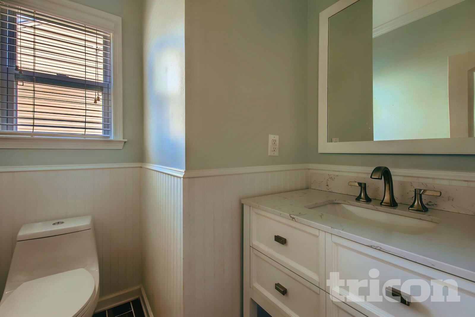 Building Photo - 2102 Eddie Massey Ln