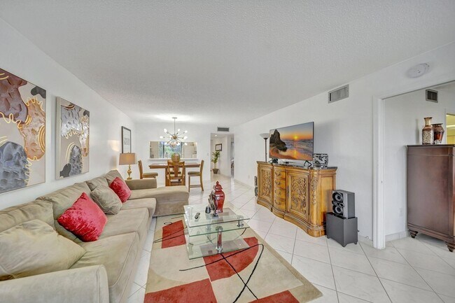 Building Photo - 9485 N Belfort Cir